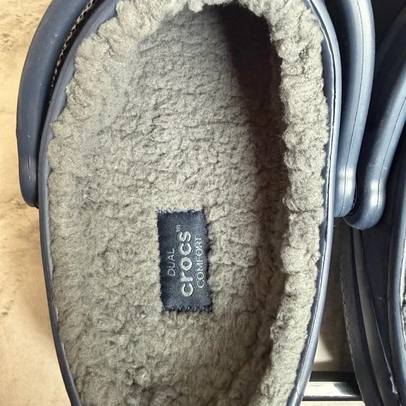 CROCS Unisex Navy Blue Fleece-Lined Clog Size m7/w9 - Picture 5 of 8